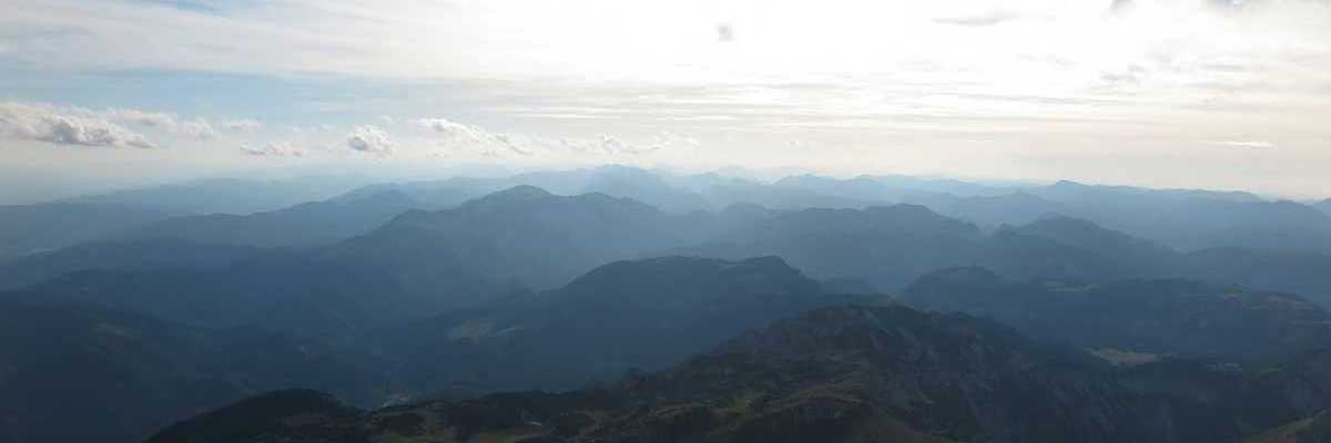 Flugwegposition um 16:06:55: Aufgenommen in der Nähe von Altenberg an der Rax, Österreich in 2469 Meter
